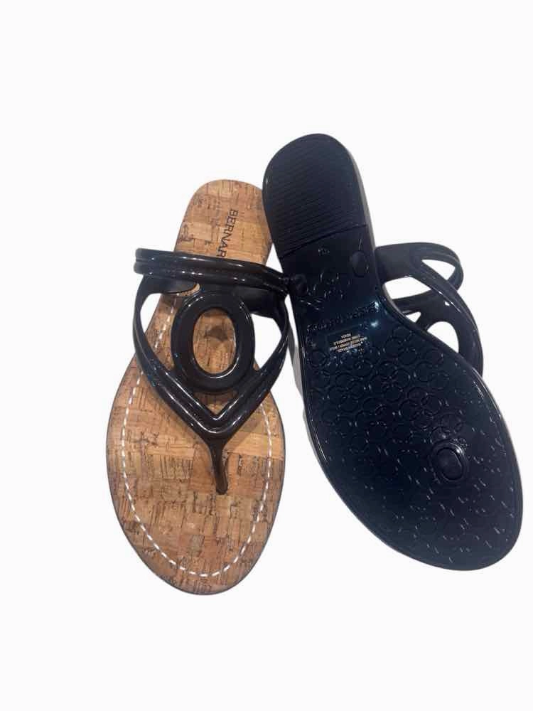 Bernardo Black Size 8 Sandals