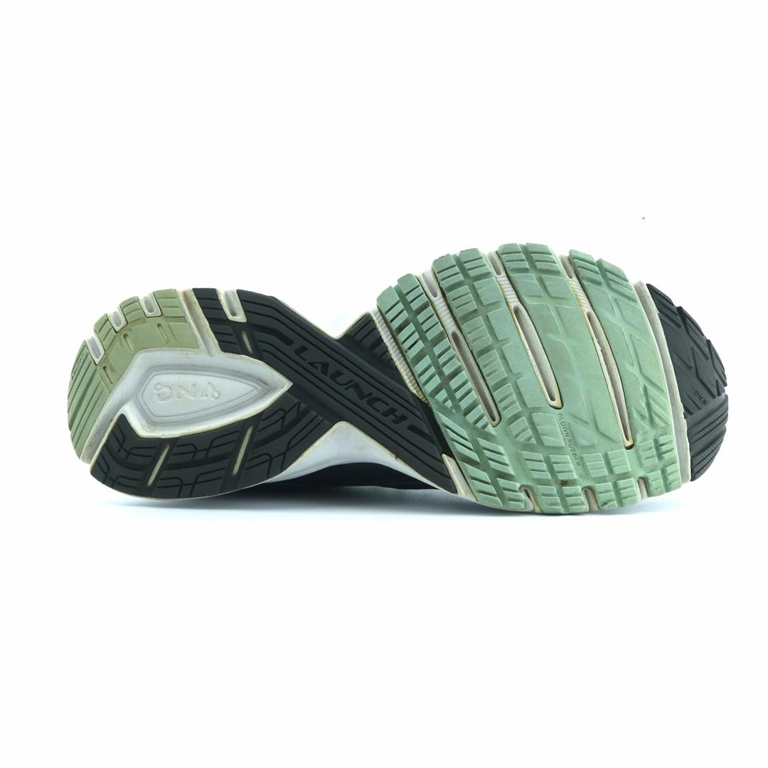 BROOKS LAUNCH 4