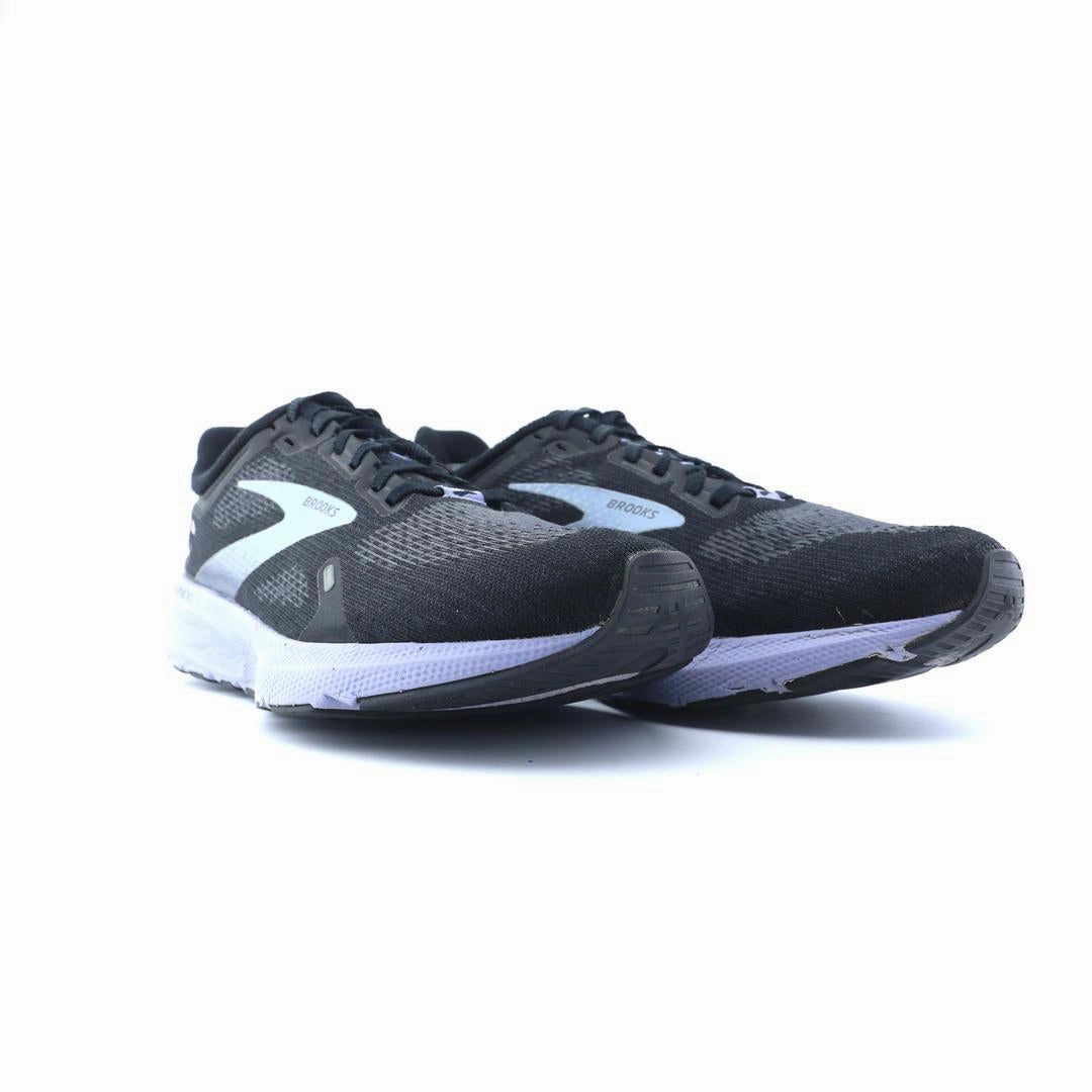 BROOKS LAUNCH 9