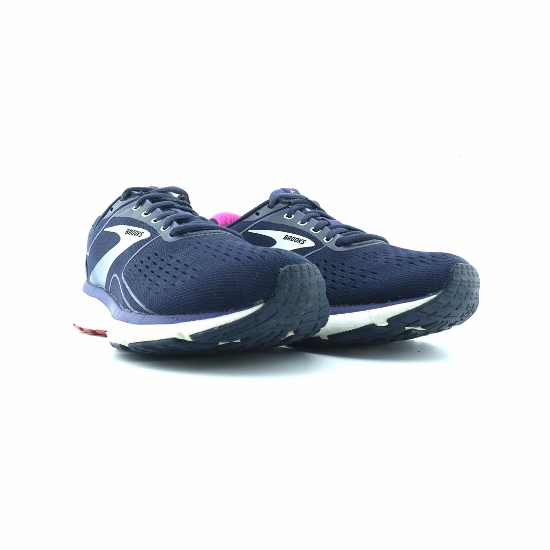 BROOKS TRANSMIT 3
