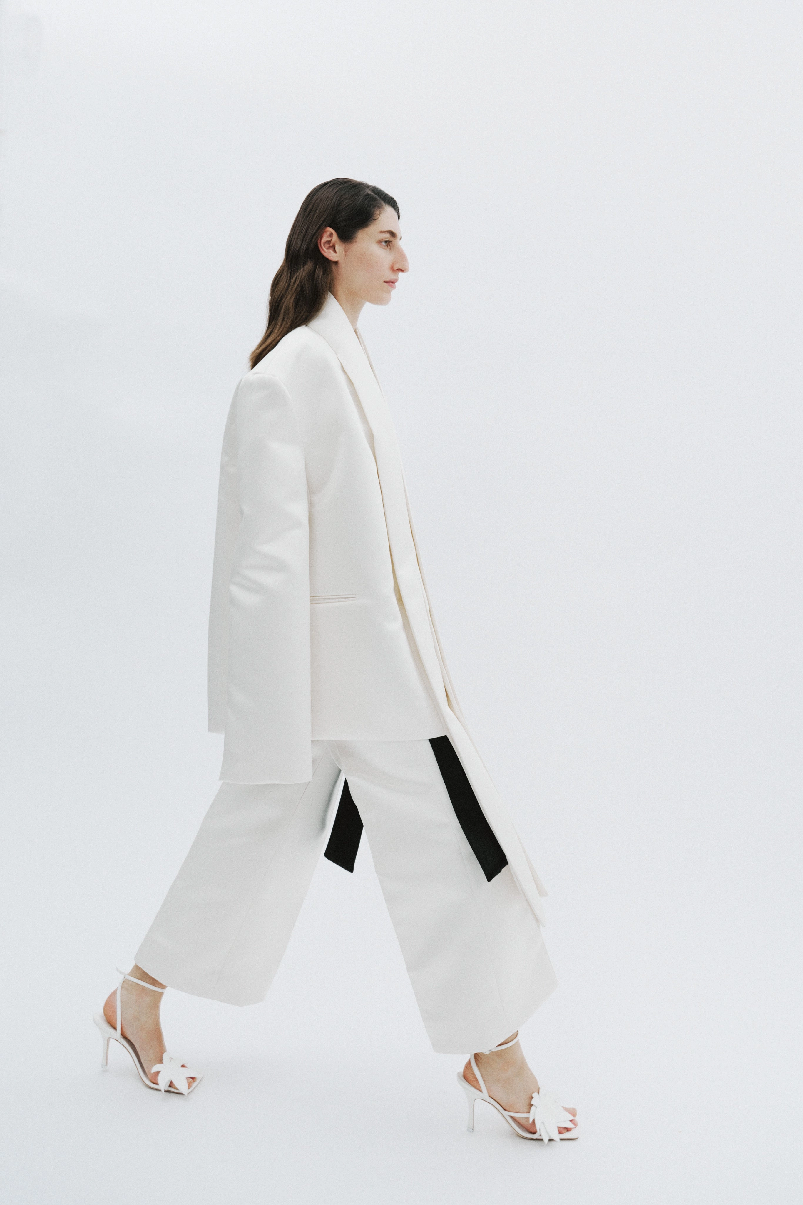 Delta Palma White