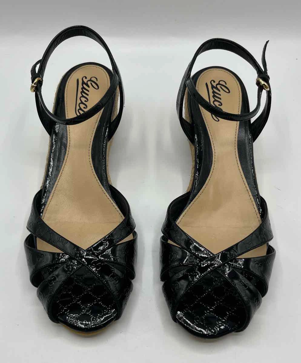 Gucci black and beige Size 10.5 Shoes