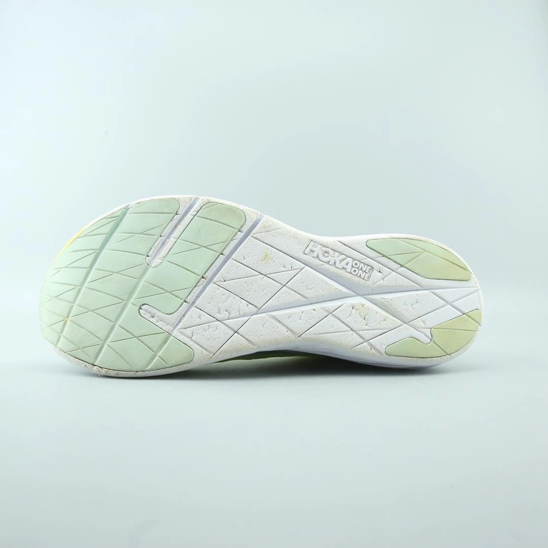 HOKA ONE ONE ROCKET X