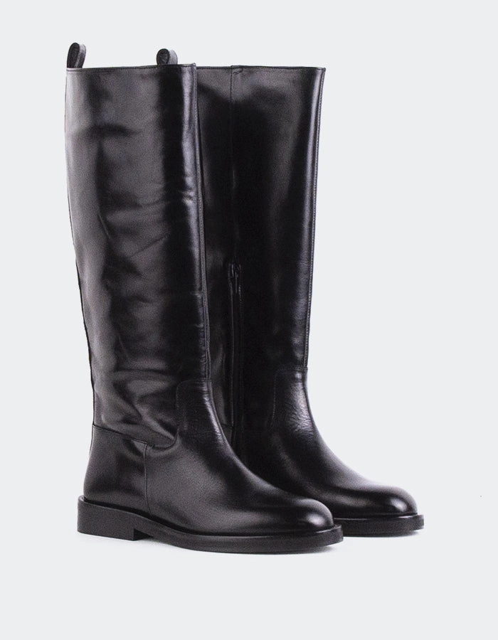 Lherma Black Leather
