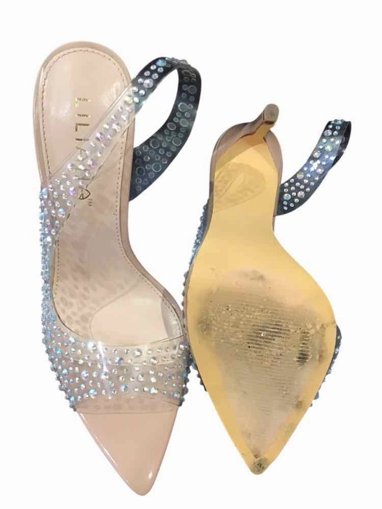 Liliana Nude Sparkles Size 6 1/2 Pumps