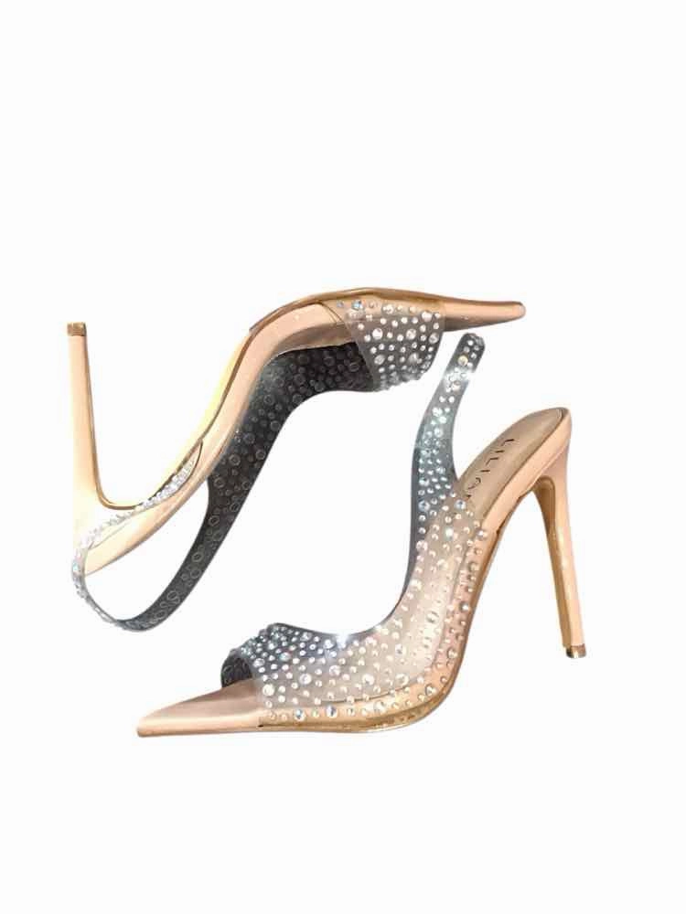 Liliana Nude Sparkles Size 6 1/2 Pumps
