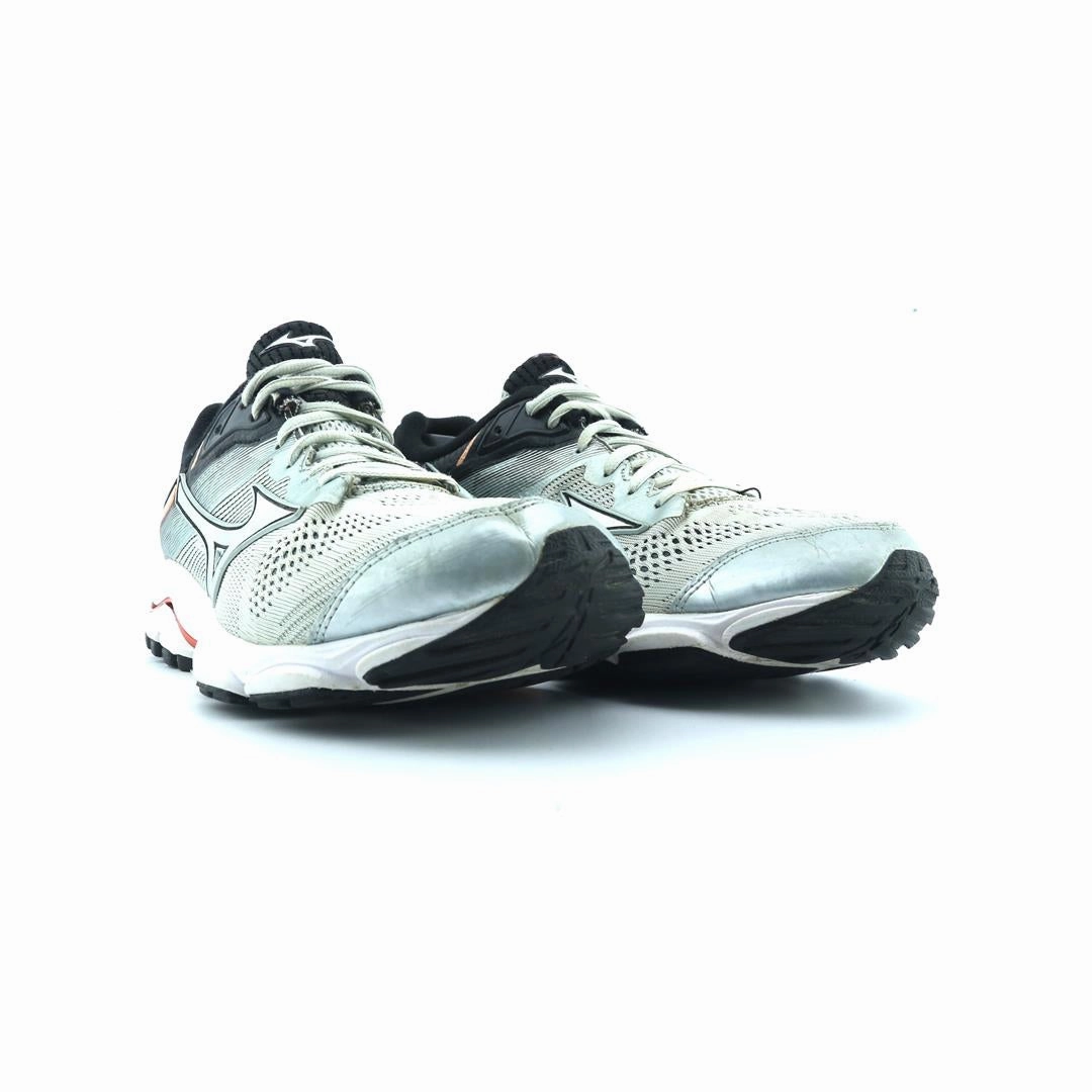 MIZUNO WAVE INSPIRE 15