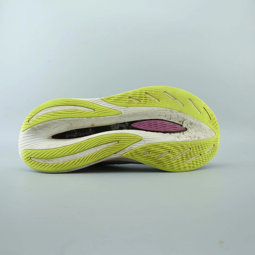 NEW BALANCE FUELCELL SUPERCOMP TRAINER V2