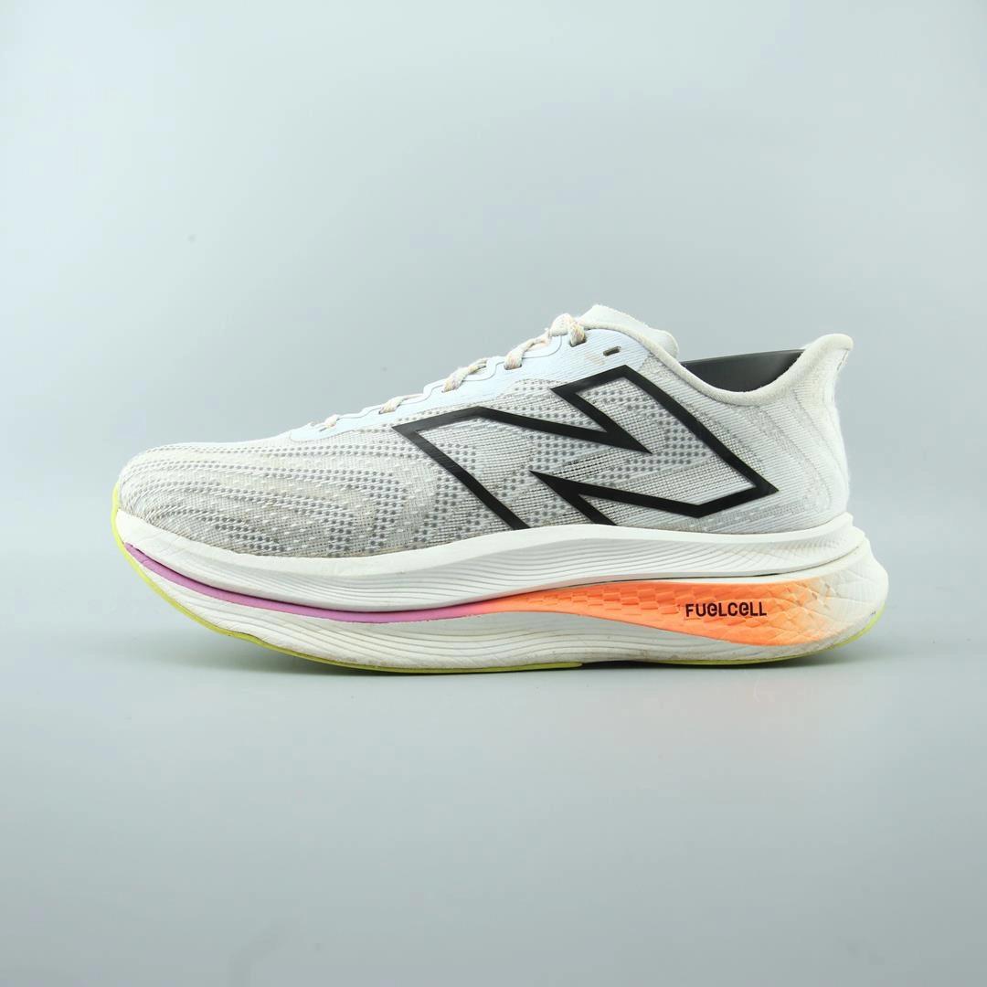 NEW BALANCE FUELCELL SUPERCOMP TRAINER V2