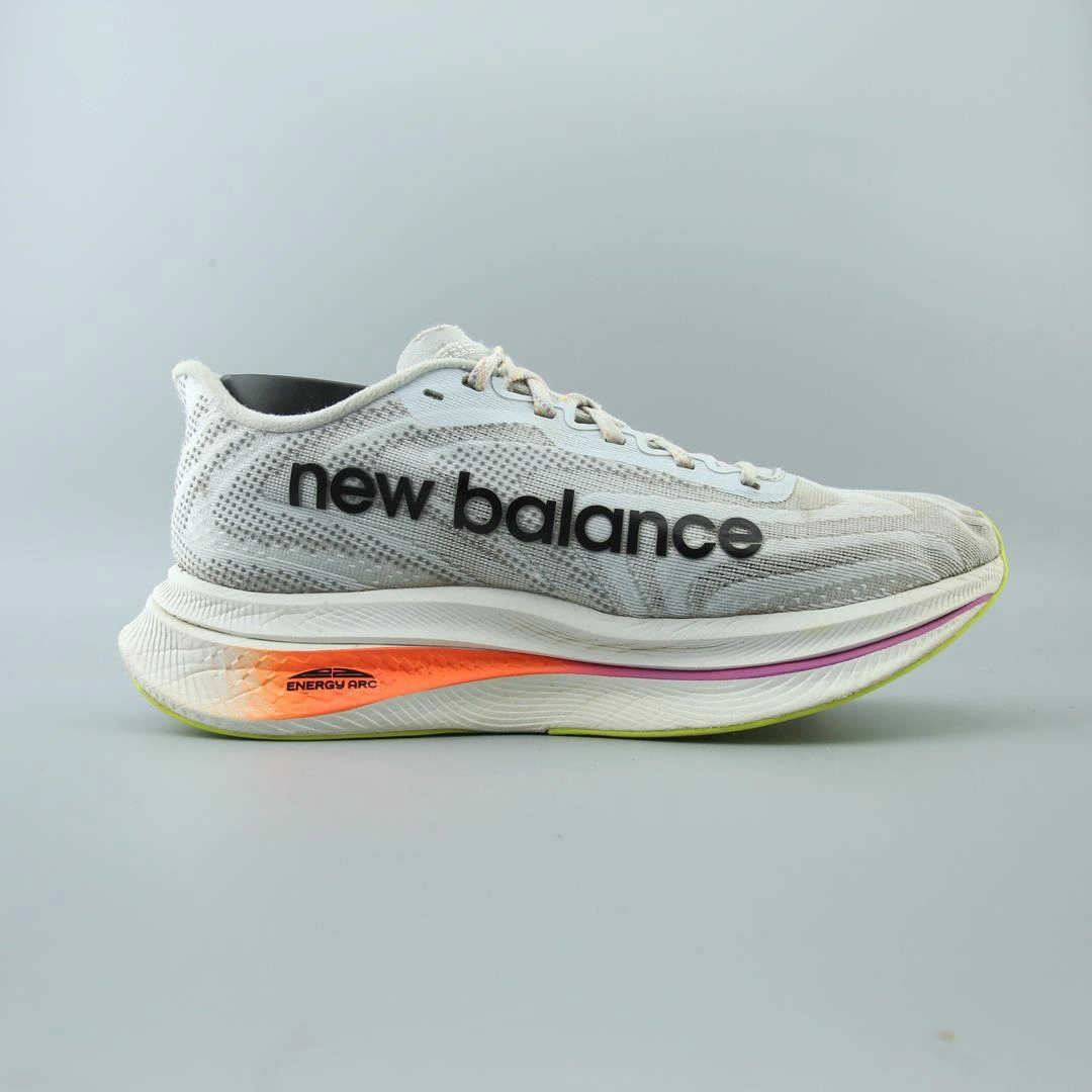 NEW BALANCE FUELCELL SUPERCOMP TRAINER V2