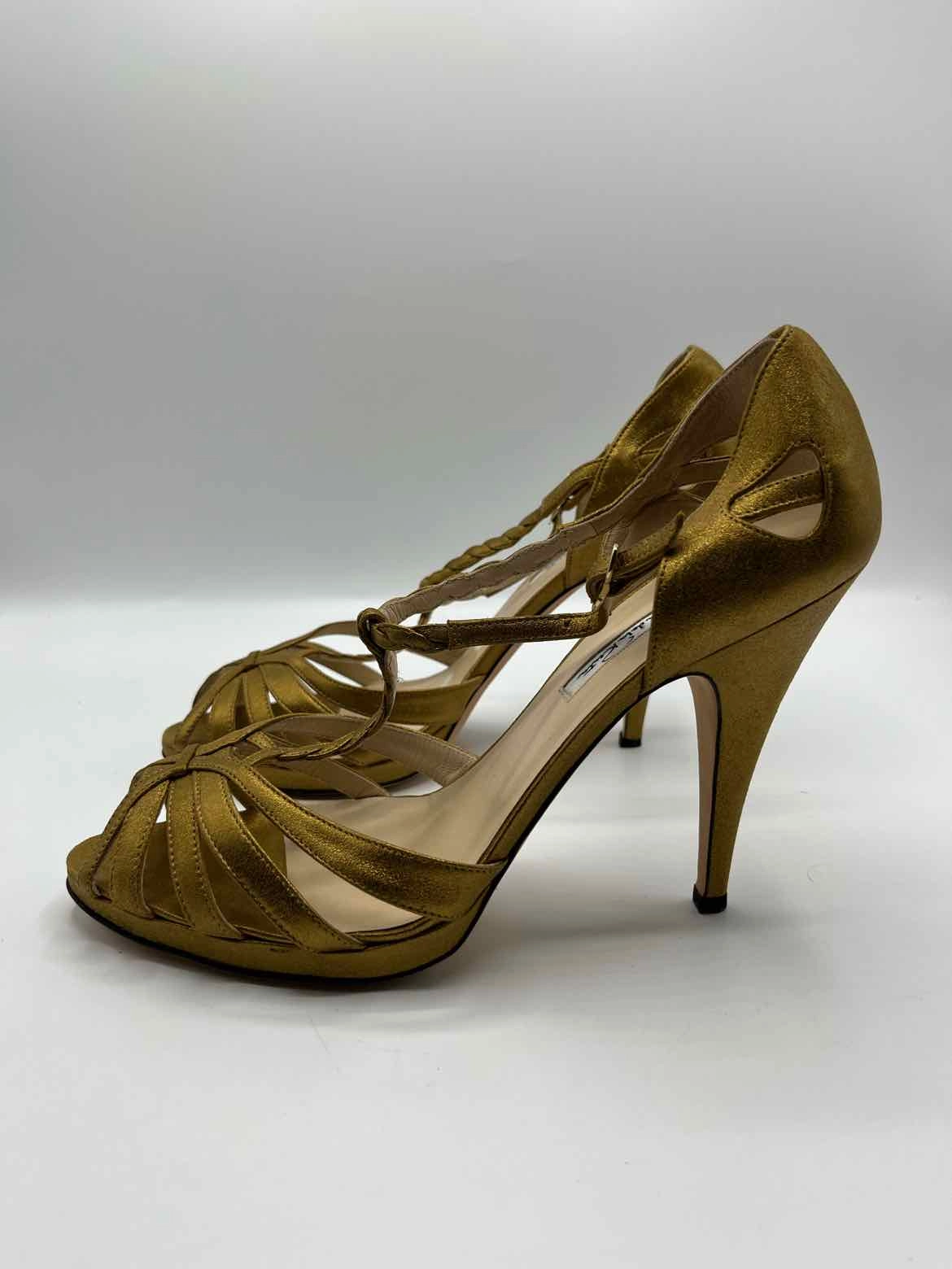 Oscar de la Renta metallic gold Size 40 Shoes
