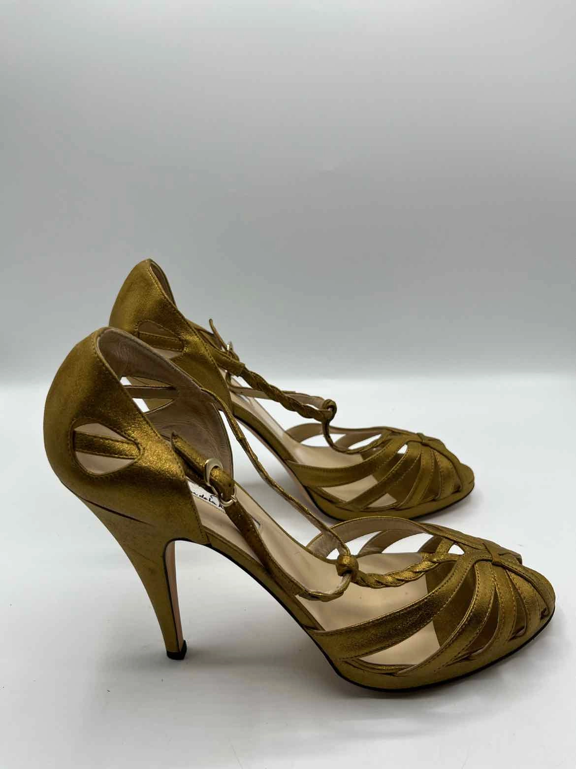 Oscar de la Renta metallic gold Size 40 Shoes