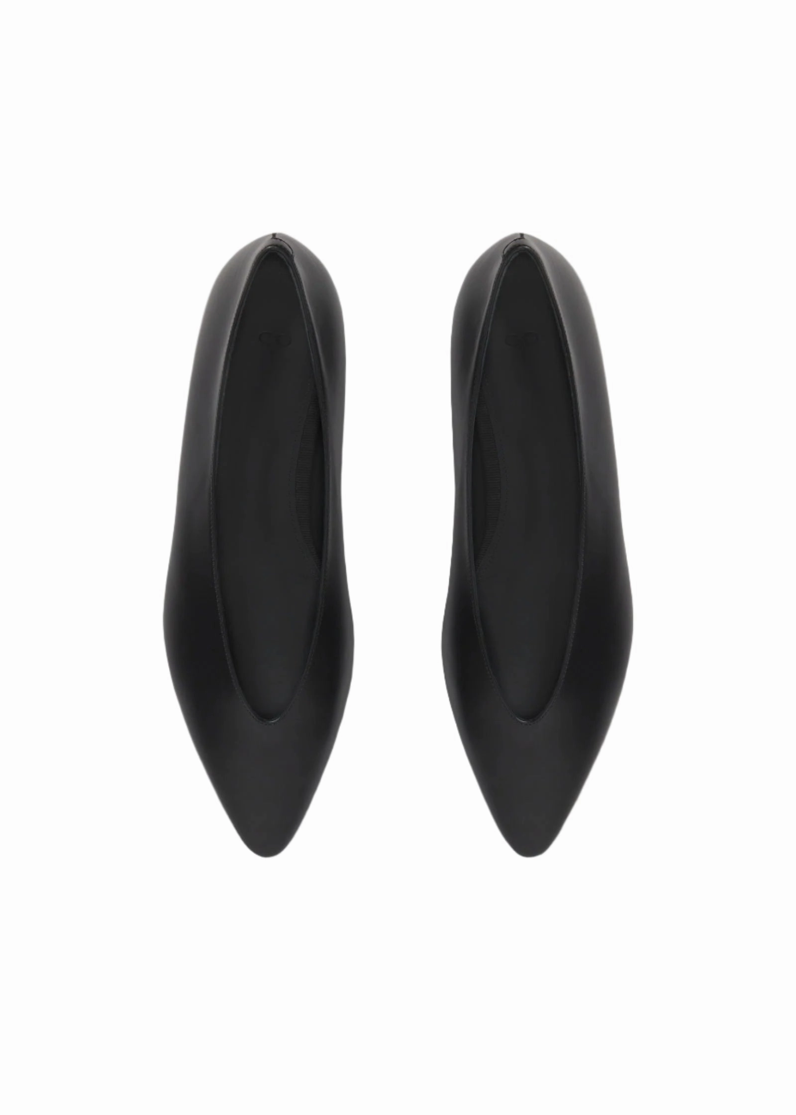Pointed Ballerina Flat in Calfskin - Black