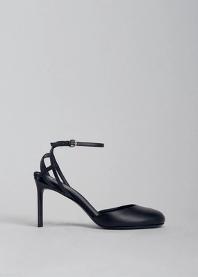 Round Toe Strappy Heel in Leather - Black