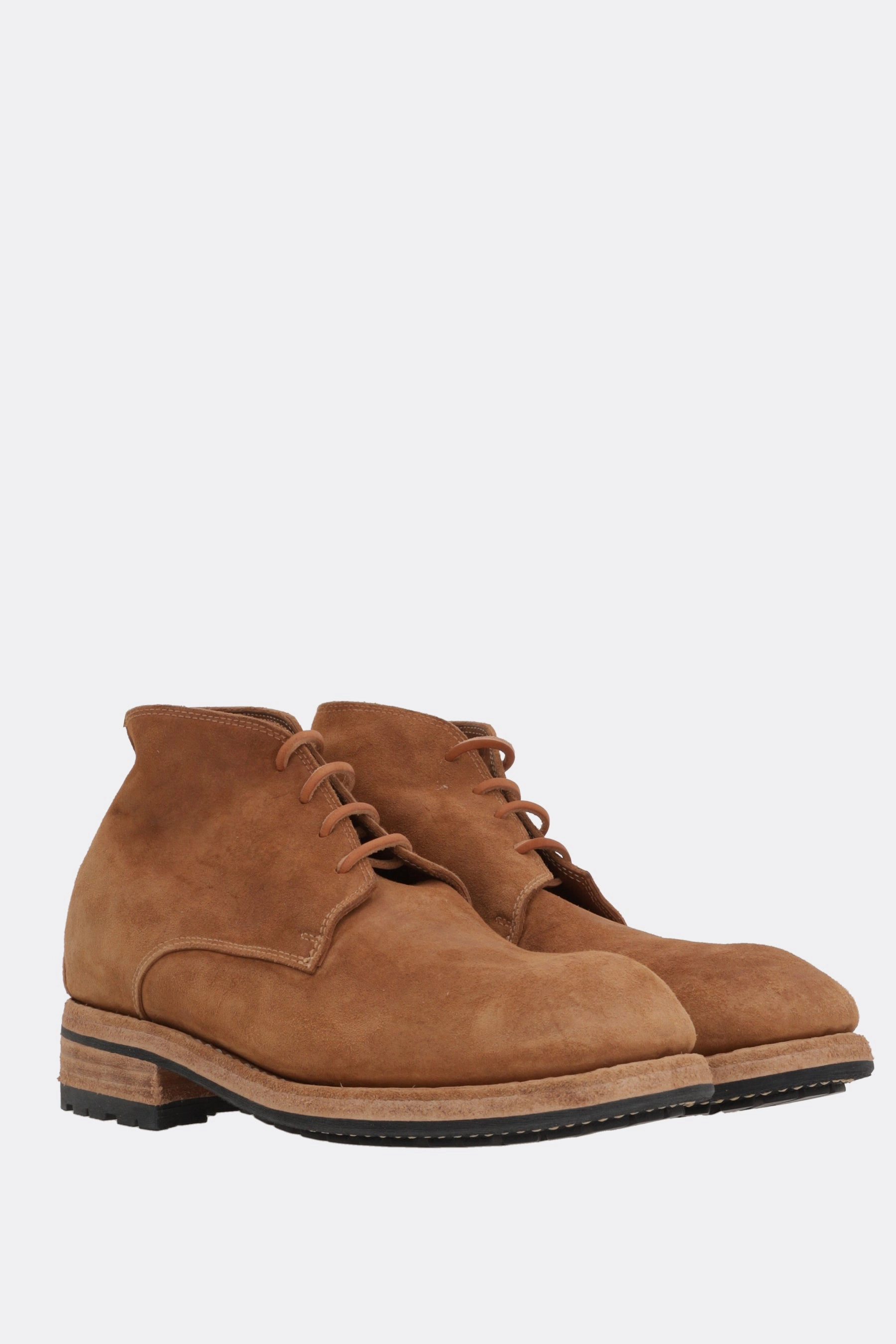 Ruggero desert boots in suede
