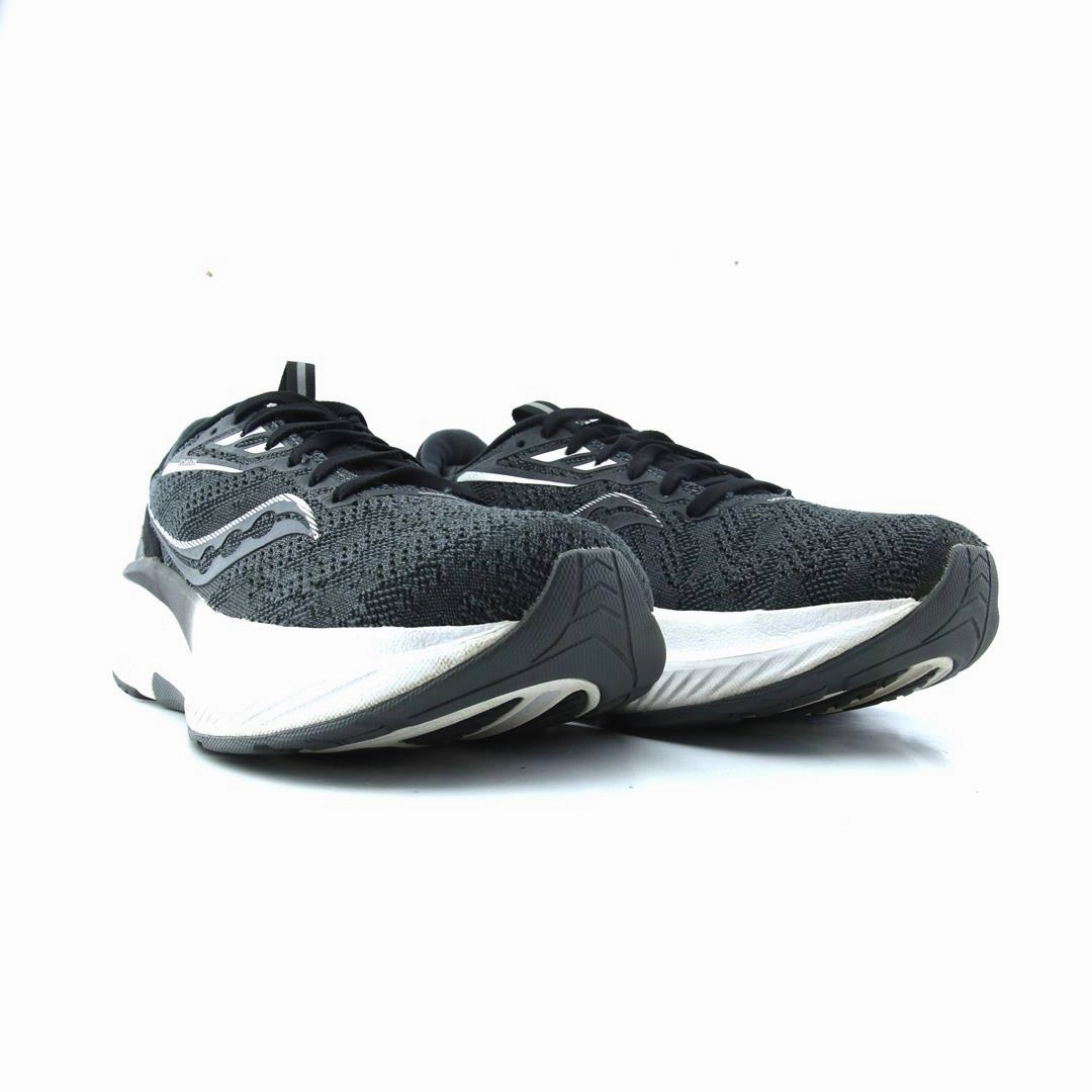 SAUCONY ECHELON 9
