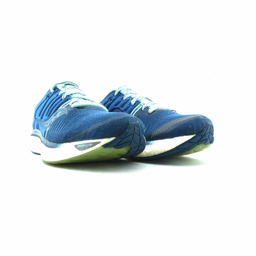 SAUCONY HURRICANE 22