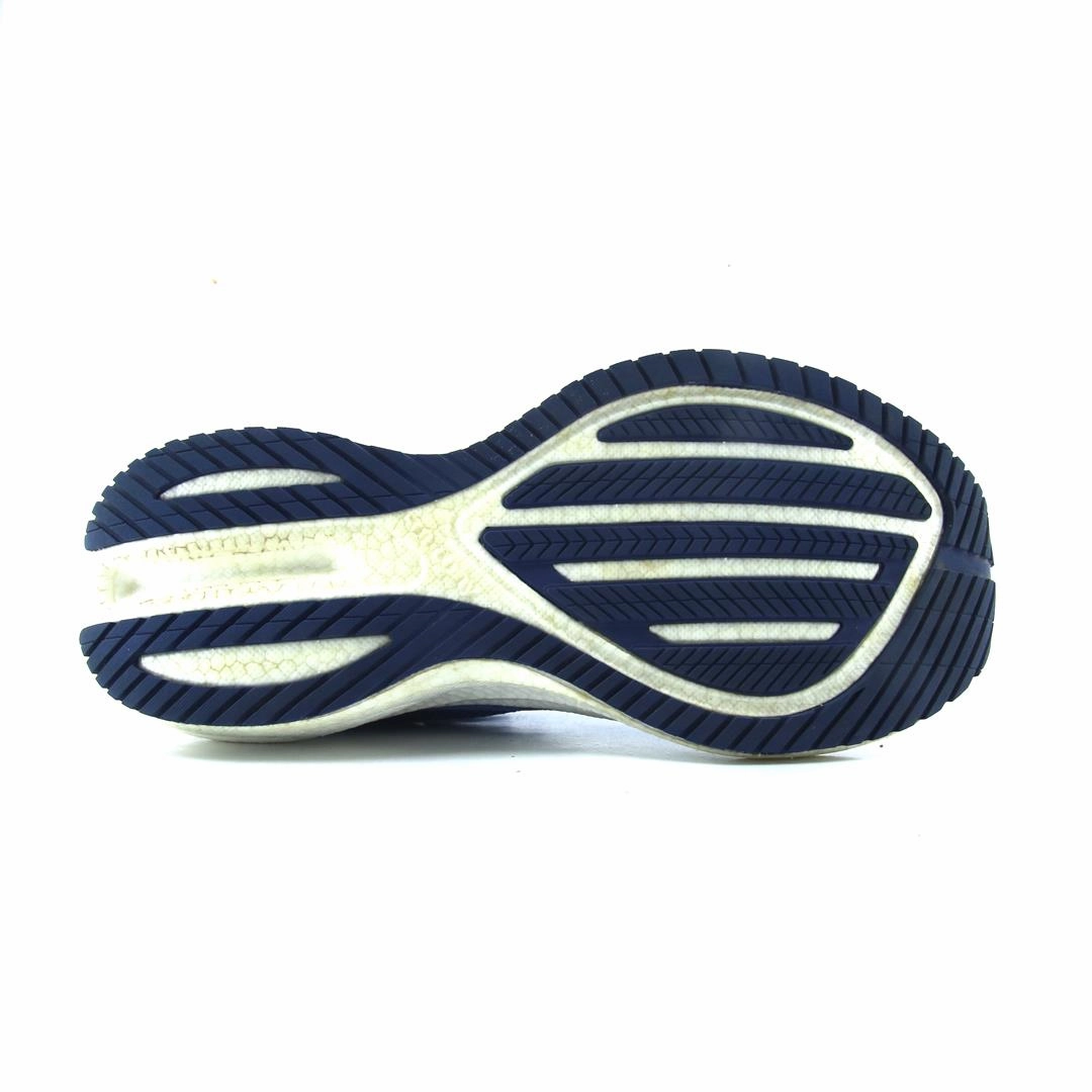 SAUCONY TRIUMPH 21