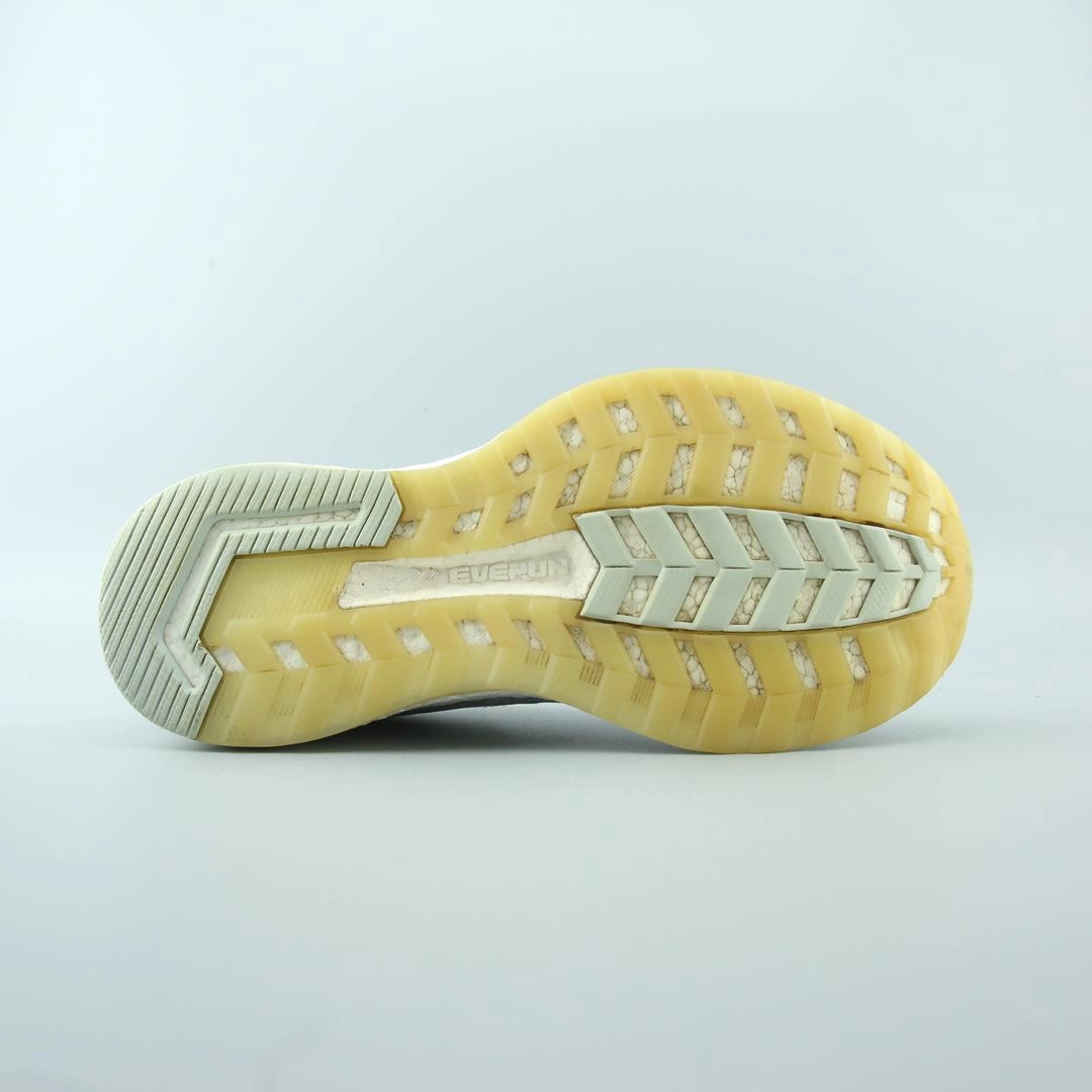 SAUCONY TRIUMPH ISO 5