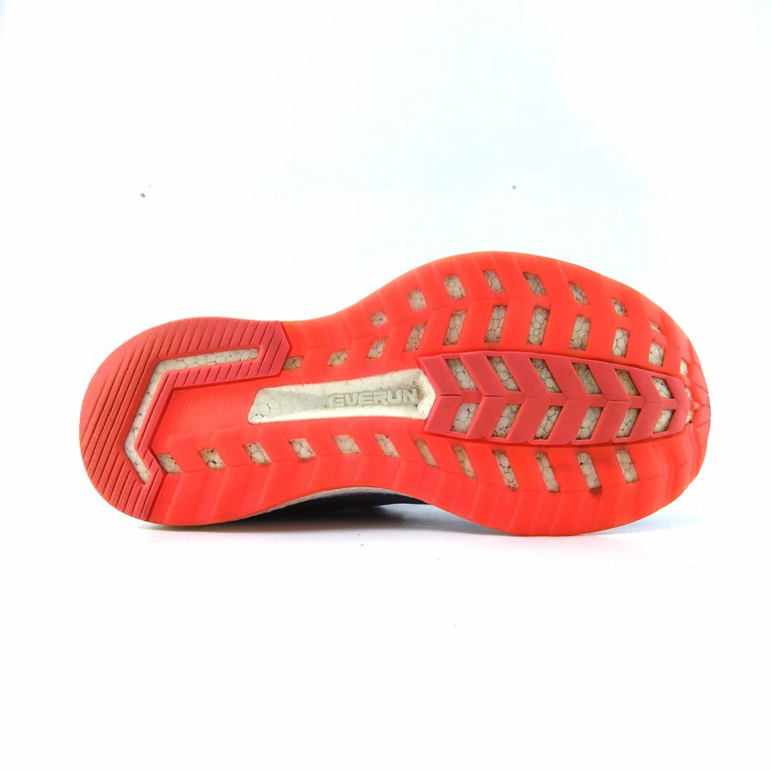 SAUCONY TRIUMPH ISO