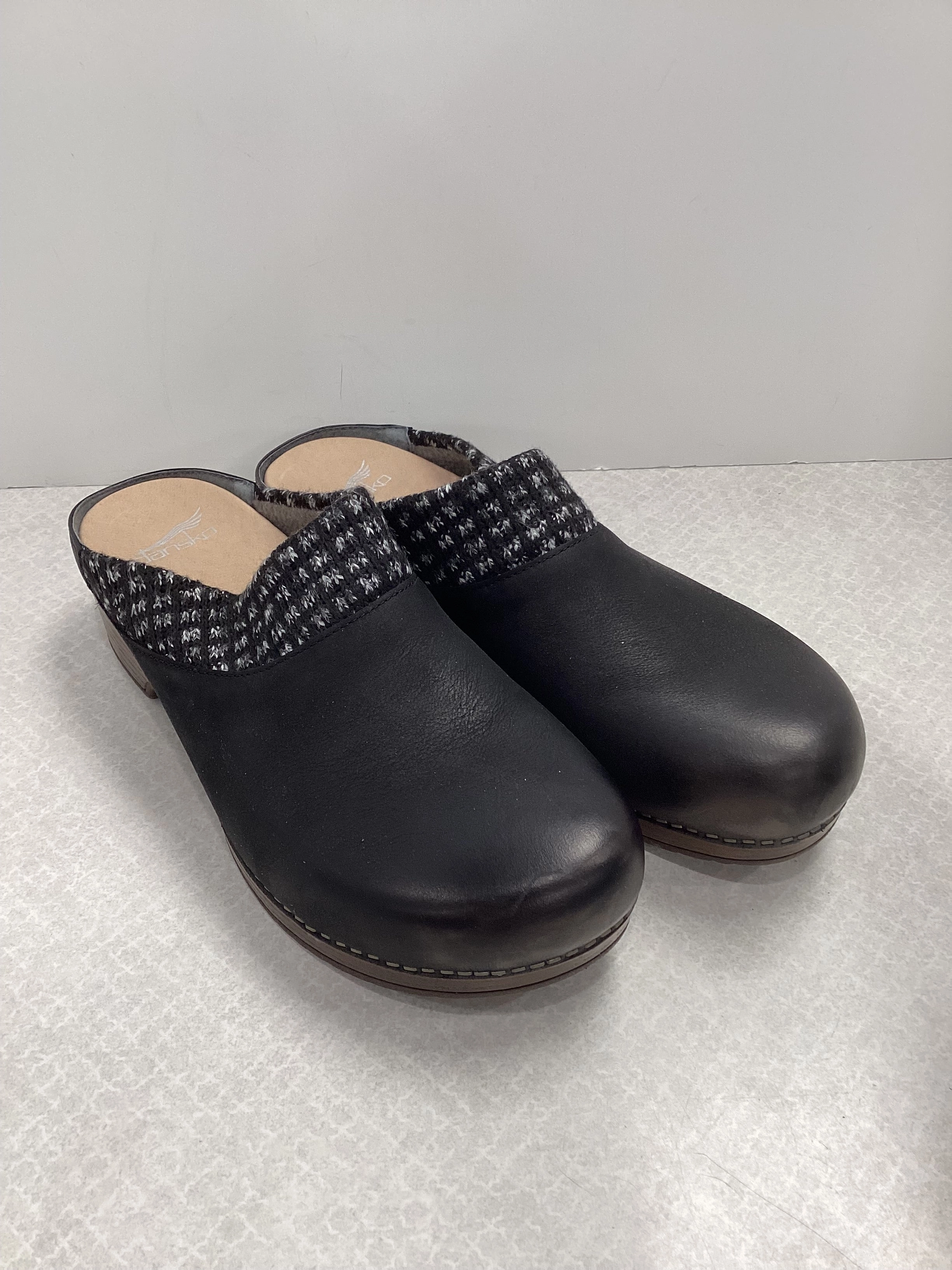 Shoes Heels Block By Dansko In Black, Size: 10