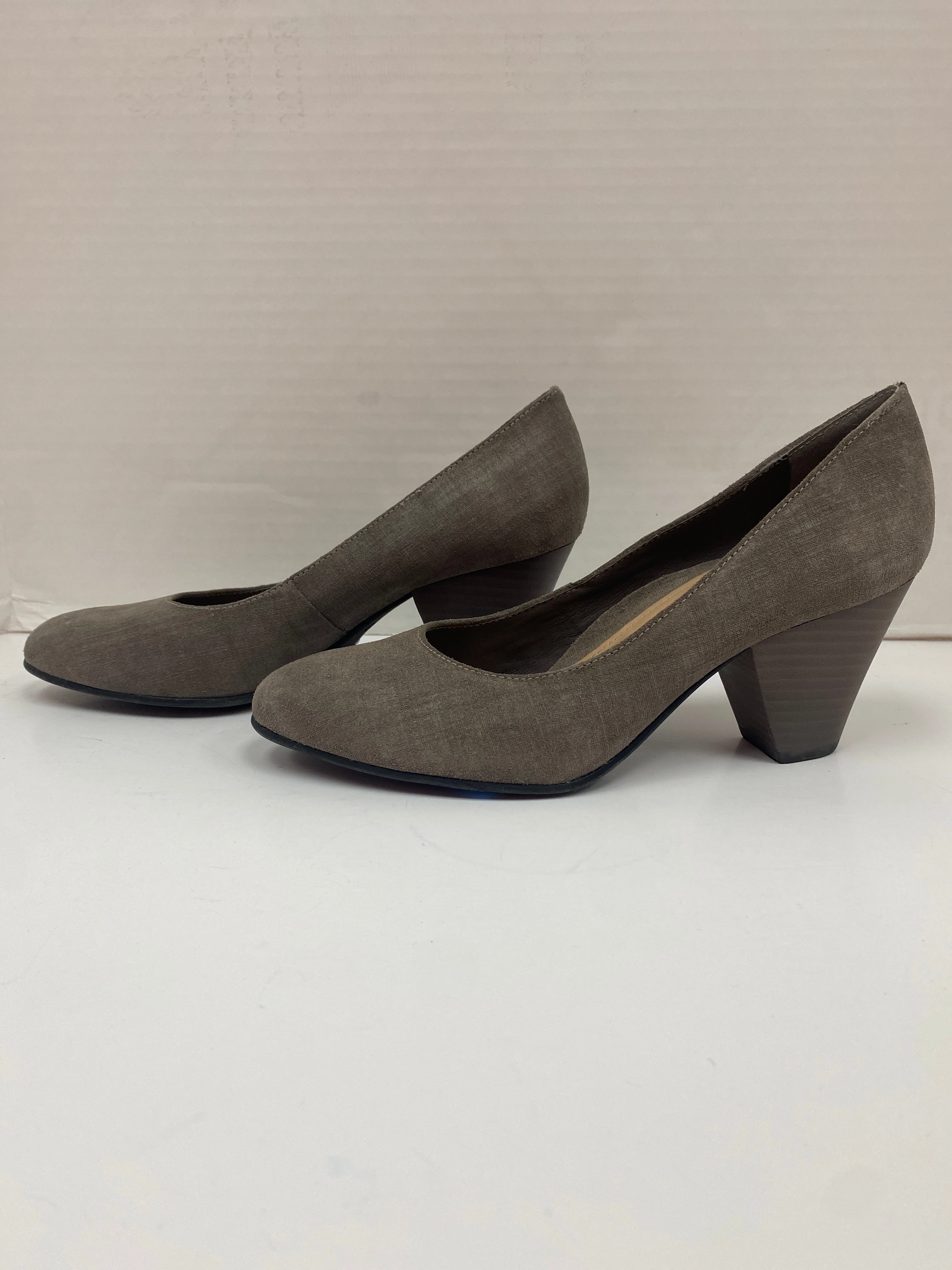 Shoes Heels Block By Nurture In Grey, Size: 8