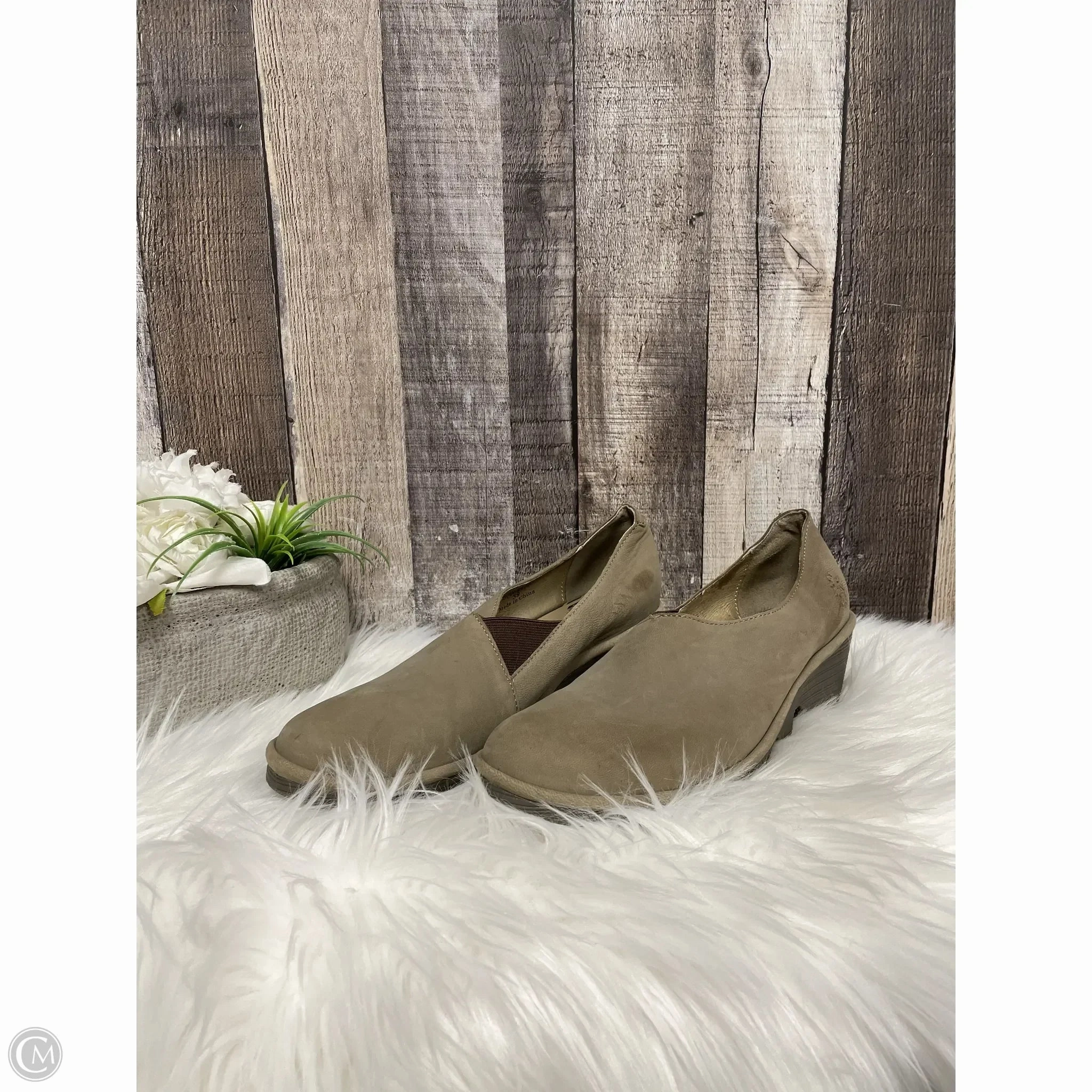 Shoes Heels Wedge By Fly London In Tan, Size: 8.5