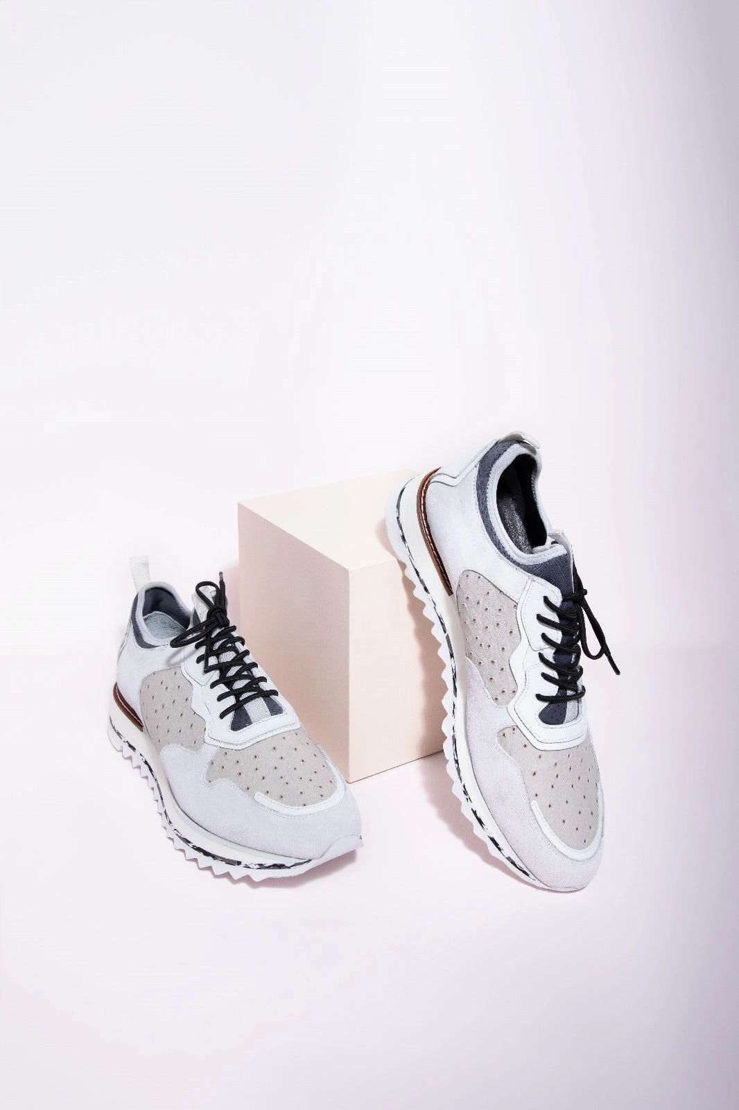 The Sopez White Leather Men Sneaker