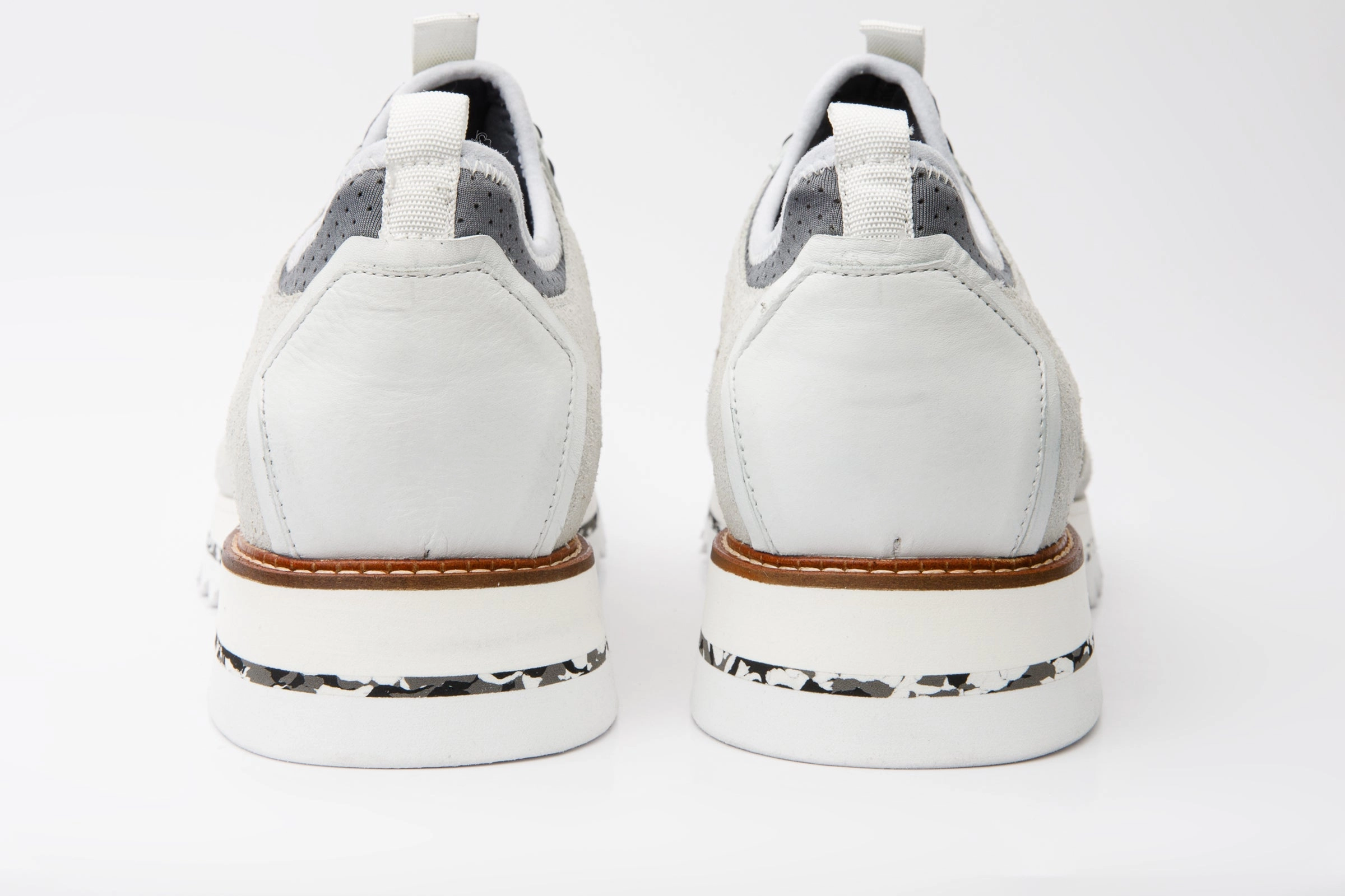 The Sopez White Leather Men Sneaker