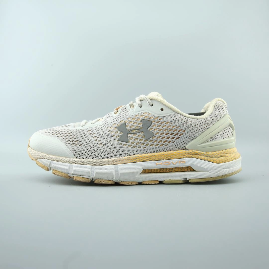 UNDER ARMOUR  HOVR GUARDIAN