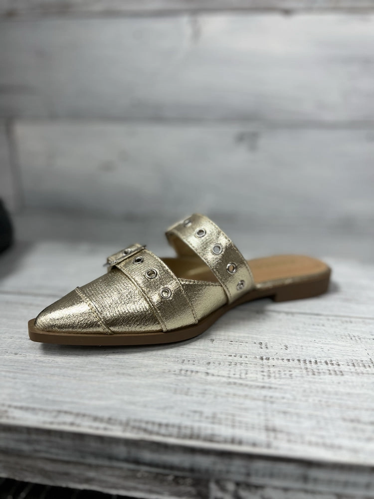 Usual Pointed Toe Slip On