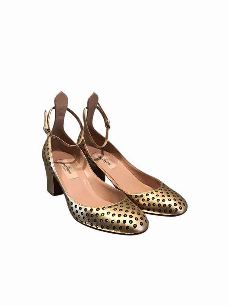 Valentino Gold Size 35.5 Sandals