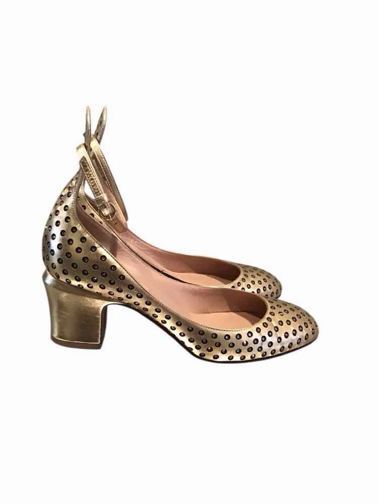 Valentino Gold Size 35.5 Sandals