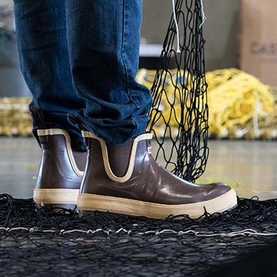 XTRATUF Men's Legacy 6" Ankle Deck Rubber Boot