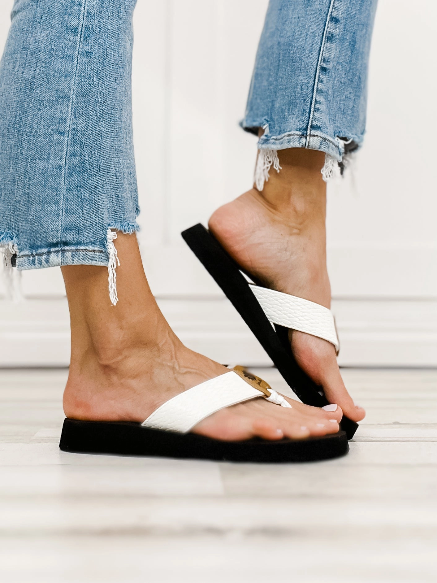 Yellowbox Flax Flip Flop in White